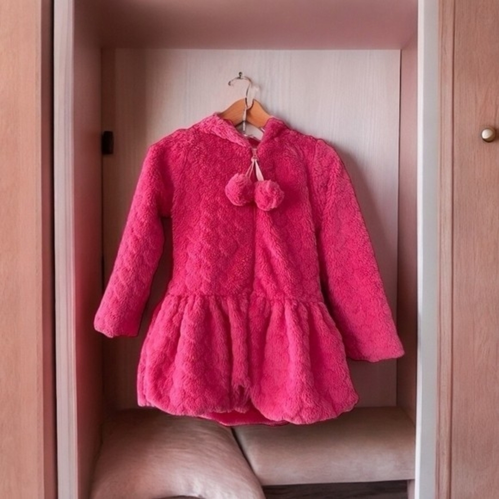 American Widgeon Girls Pink Faux Fur Heart Jacket Size 5 Zip Front Coat